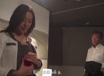 Vợ Xinh Say Họp Lớp Cũ Dâm Loạn Với Thầy Giáo Xưa, Chồng Tăng Ca Suốt Đêm Vô Tư